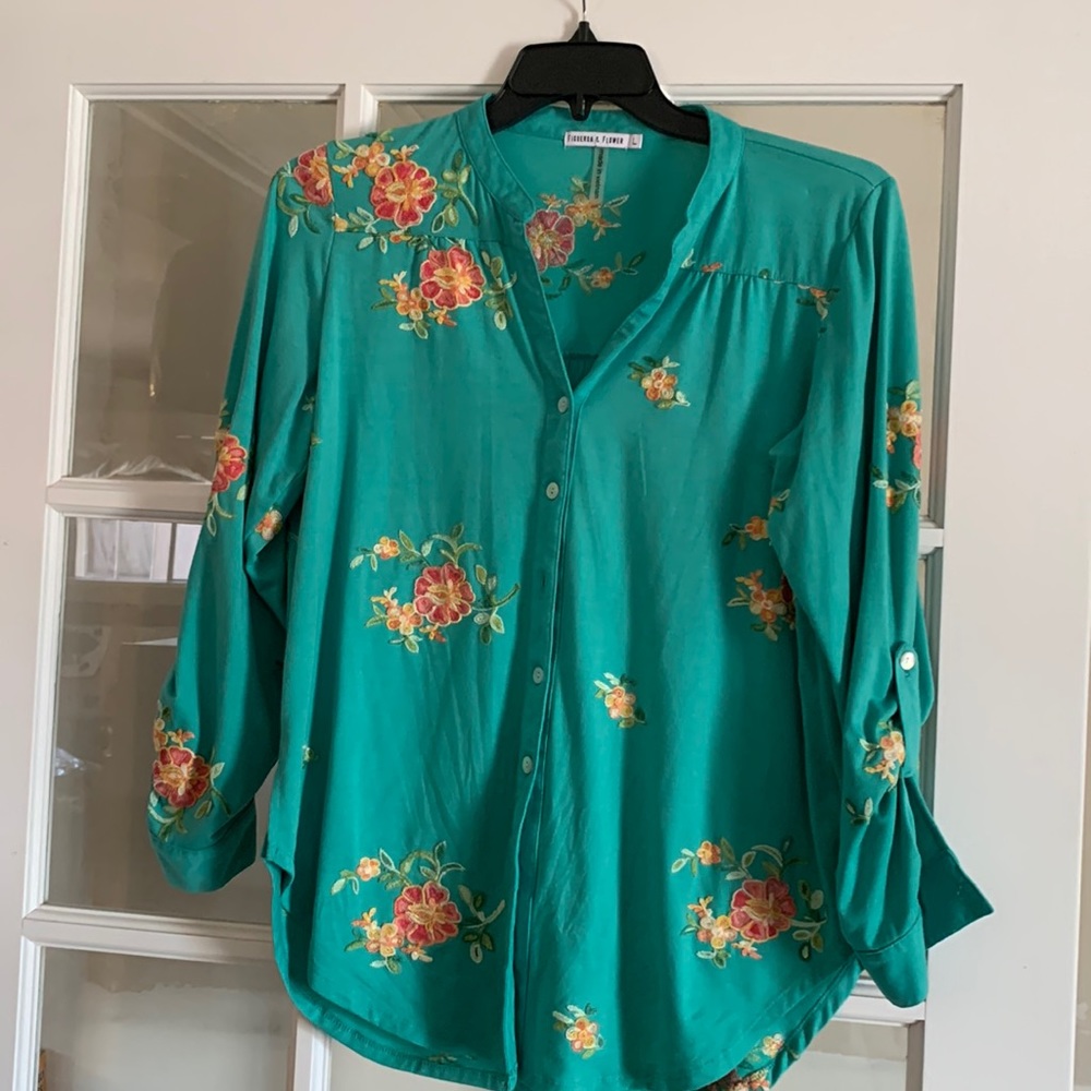 Teal top